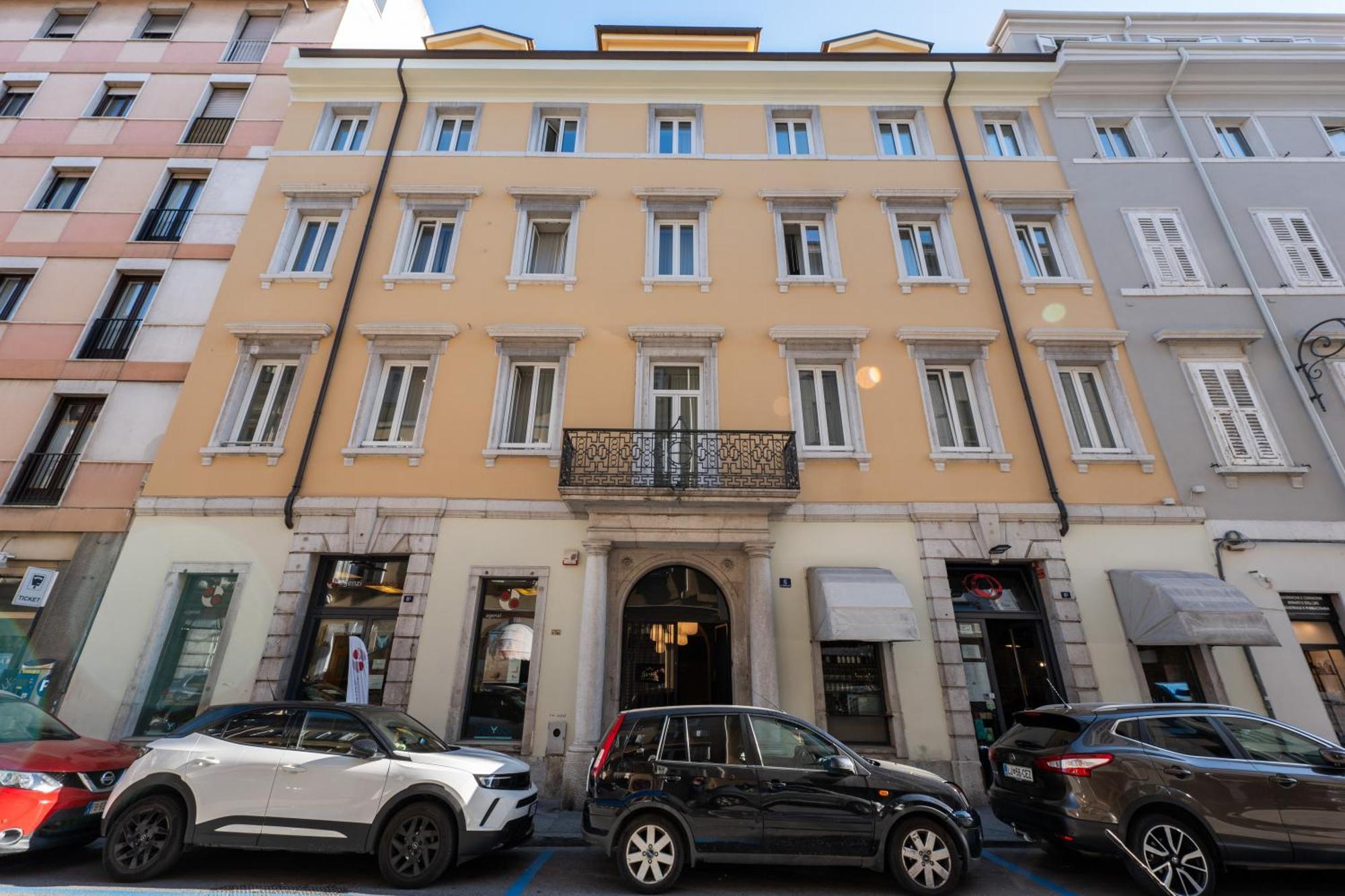 Maria Cristina Boutique Rooms Trieste Ngoại thất bức ảnh
